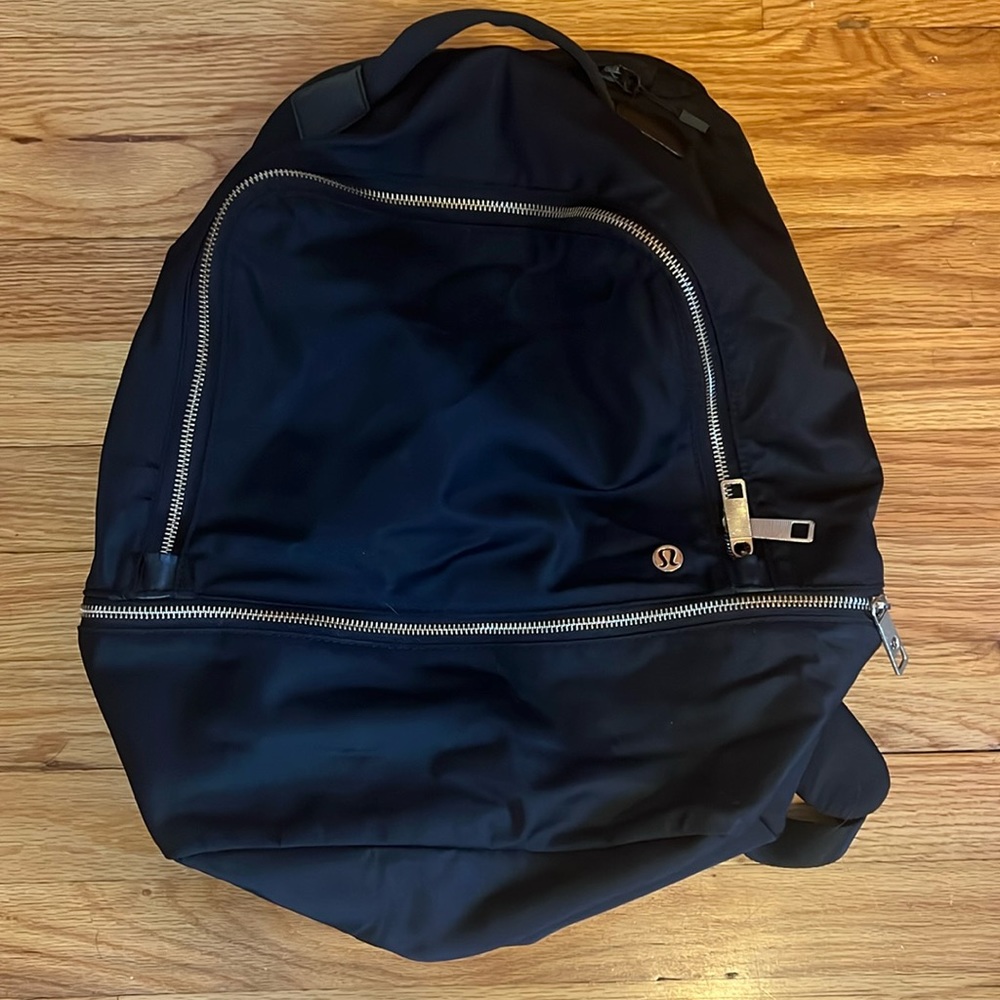 Lululemon City Adventurer Backpack 20 L Black/Gold